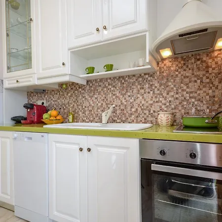 Apartament Kapris House *